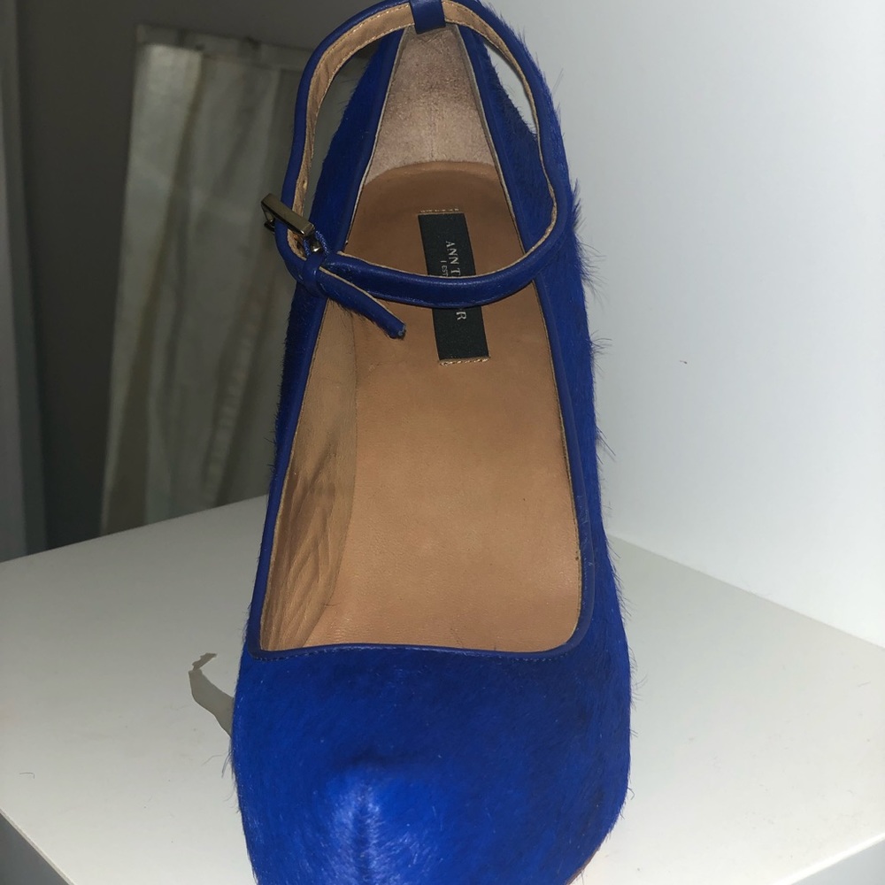 Heels - Picture 3 of 4